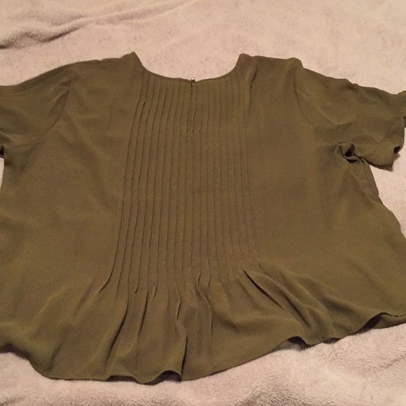 The Limited short sleeve plus size Top Olive Green - Picture 6 of 15